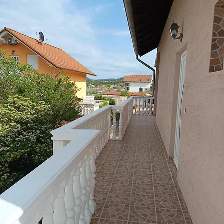 Apartment Dino Bilice