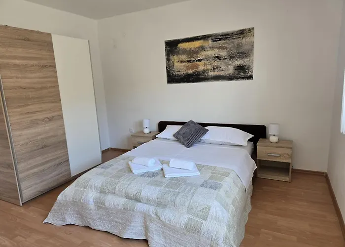 Appartement Dino Bilice